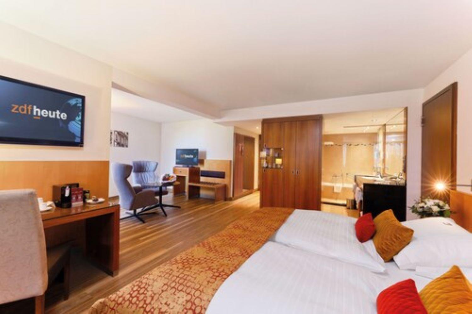 Favorite Parkhotel Майнц Екстериор снимка