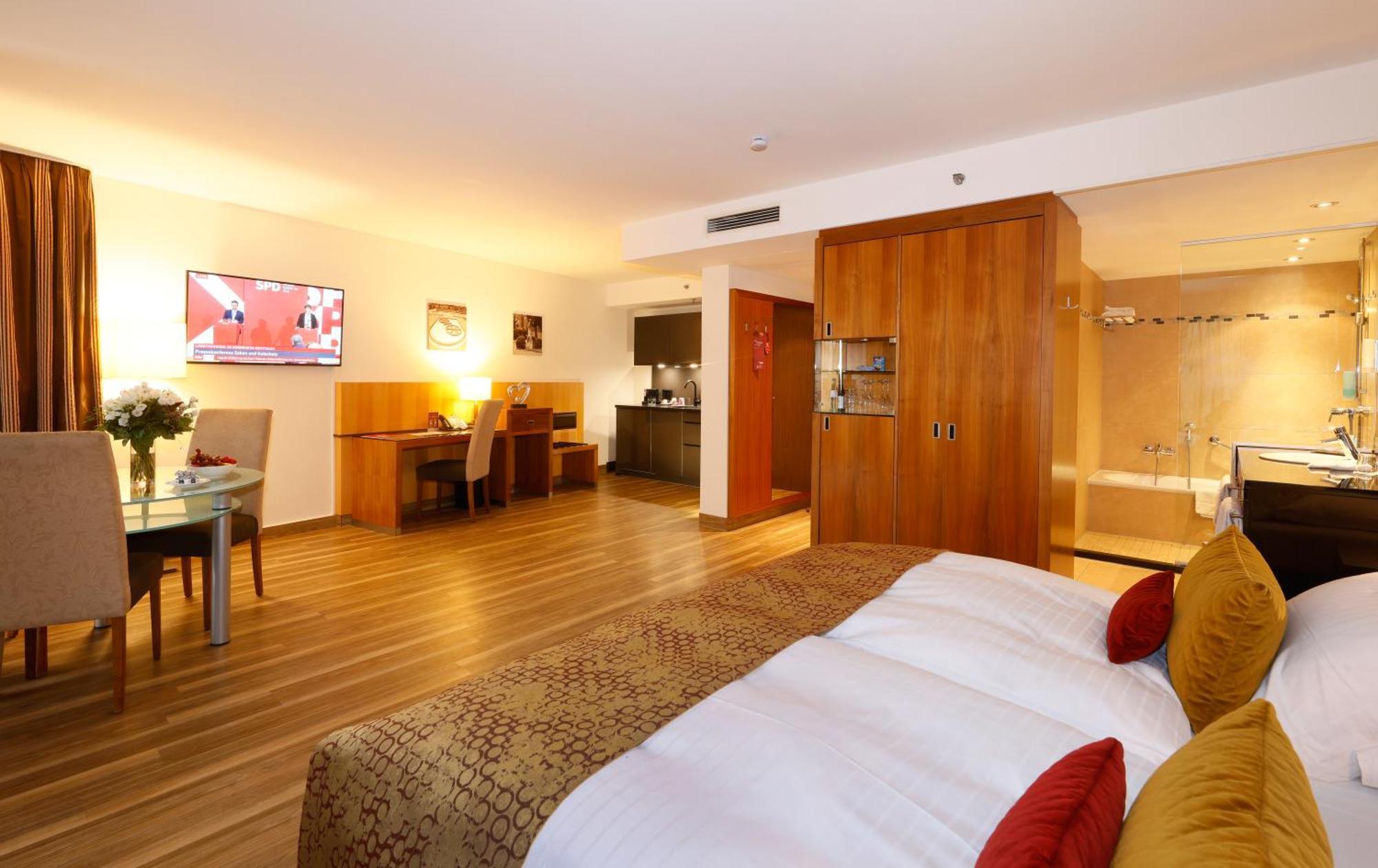 Favorite Parkhotel Майнц Екстериор снимка